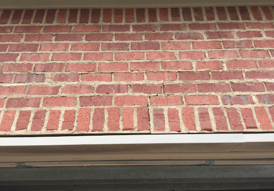 garage Lintel cracked bricks